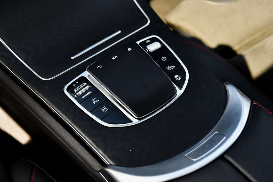Mercedes-Benz GLC Coupé 300e 4MATIC AMG, BTW, Night ed. Pano, Digital, Memory, 360, Keyless, CarPlay, Sfeer!