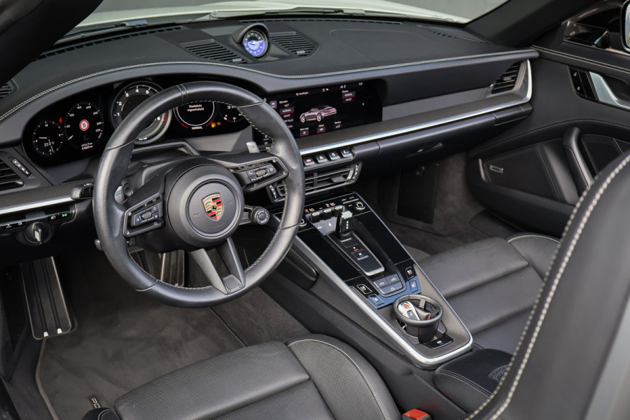 Porsche 911 Cabrio | 3.0 Carrera S | | NL AUTO | ADAPTIVE CRUISE | LIFTING | PDCC | 4 WIELBESTURING | SPORTCHRONO PAKKET + UITLAAT ZWART | A