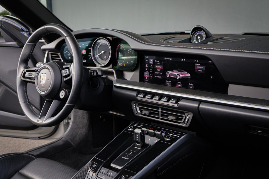 Porsche 911 Cabrio | 3.0 Carrera S | | NL AUTO | ADAPTIVE CRUISE | LIFTING | PDCC | 4 WIELBESTURING | SPORTCHRONO PAKKET + UITLAAT ZWART | A