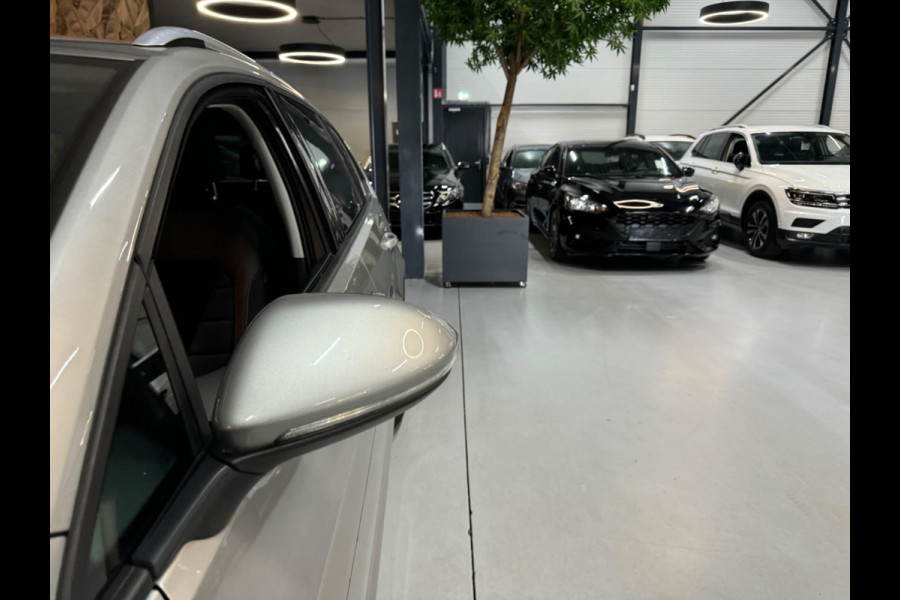 Volkswagen GOLF Variant 1.6 TDI Comfortline Garantie NAP Dealerondh Trekhaak CarPlay Massage Adoptieve Cruise Clima Navi Rijklaar