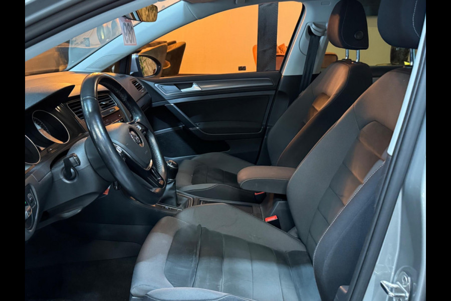 Volkswagen GOLF Variant 1.6 TDI Comfortline Garantie NAP Dealerondh Trekhaak CarPlay Massage Adoptieve Cruise Clima Navi Rijklaar