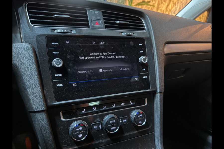 Volkswagen GOLF Variant 1.6 TDI Comfortline Garantie NAP Dealerondh Trekhaak CarPlay Massage Adoptieve Cruise Clima Navi Rijklaar