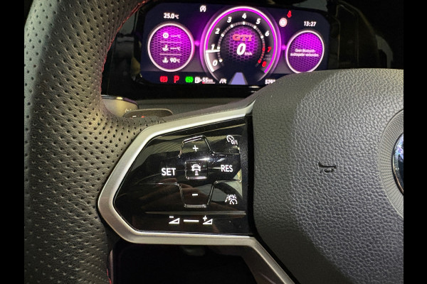 Volkswagen Golf 2.0 TSI GTI CLUBSPORT 300pk panorama