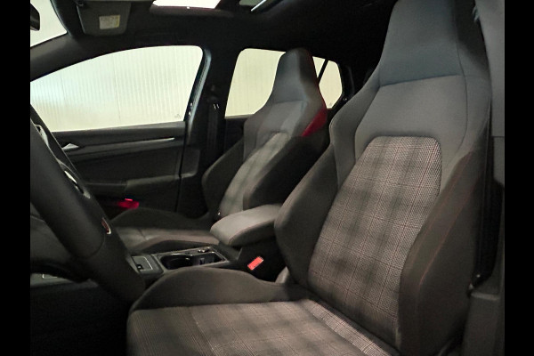 Volkswagen Golf 2.0 TSI GTI | PANO | IQ LIGHTS | MISTLAMPEN | HARMAN KARDON