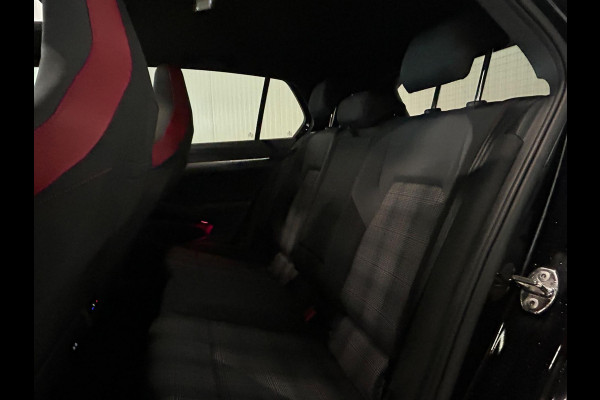 Volkswagen Golf 2.0 TSI GTI | PANO | IQ LIGHTS | MISTLAMPEN | HARMAN KARDON