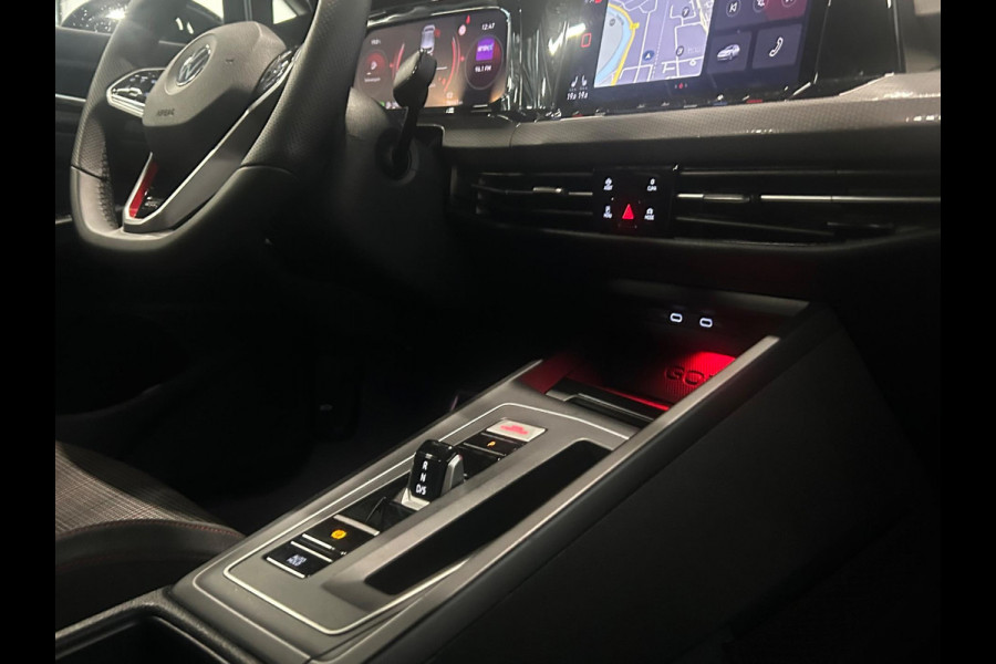 Volkswagen Golf 2.0 TSI GTI | PANO | IQ LIGHTS | MISTLAMPEN | HARMAN KARDON