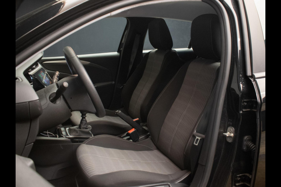 Opel Corsa 1.2 Edition Sport (APPLE CARPLAY,NAVI,CRUISE,LANE ASSIST,BLACKPACK,BLUETOOTH,SPORTSTOELEN,NIEUWE APK,NETTE STAAT)