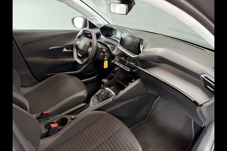 Peugeot 208 1.2 PureTech Allure | Navi | Carplay