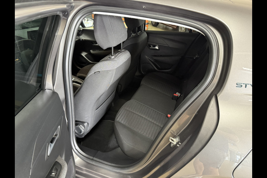 Peugeot 208 1.2 PureTech Allure | Navi | Carplay