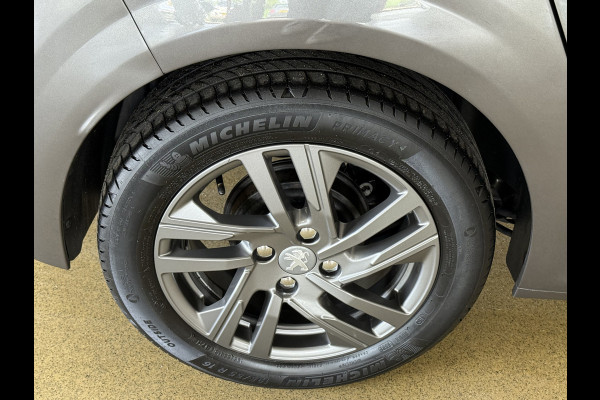 Peugeot 208 1.2 PureTech Allure | Navi | Carplay