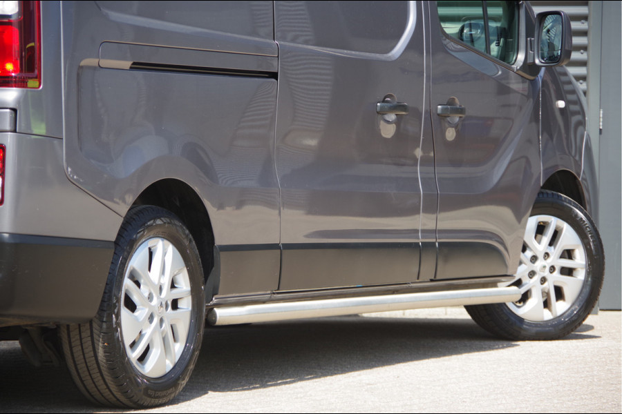 Renault Trafic 1.6 dCi T29 L2 LUXE 1E EIGENAAR, TREKHAAK, CAMERA, NAVI, CRUISE, CLIMA, PARKEERSENSOREN, NL AUTO, NAP