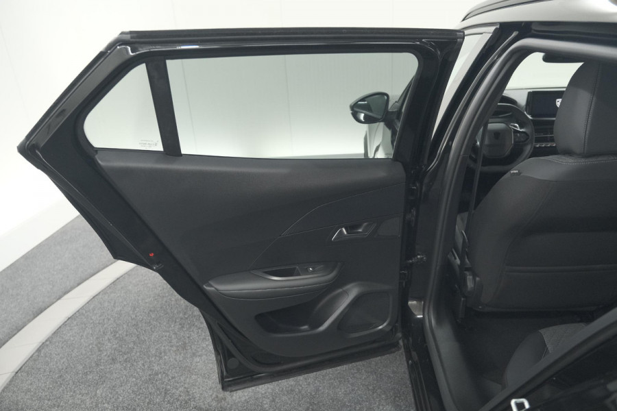 Peugeot 2008 Hybrid 136 e-DCS6 Allure | 360 Camera | Adaptieve Cruise Control | Dodehoekdetectie | Navigatie