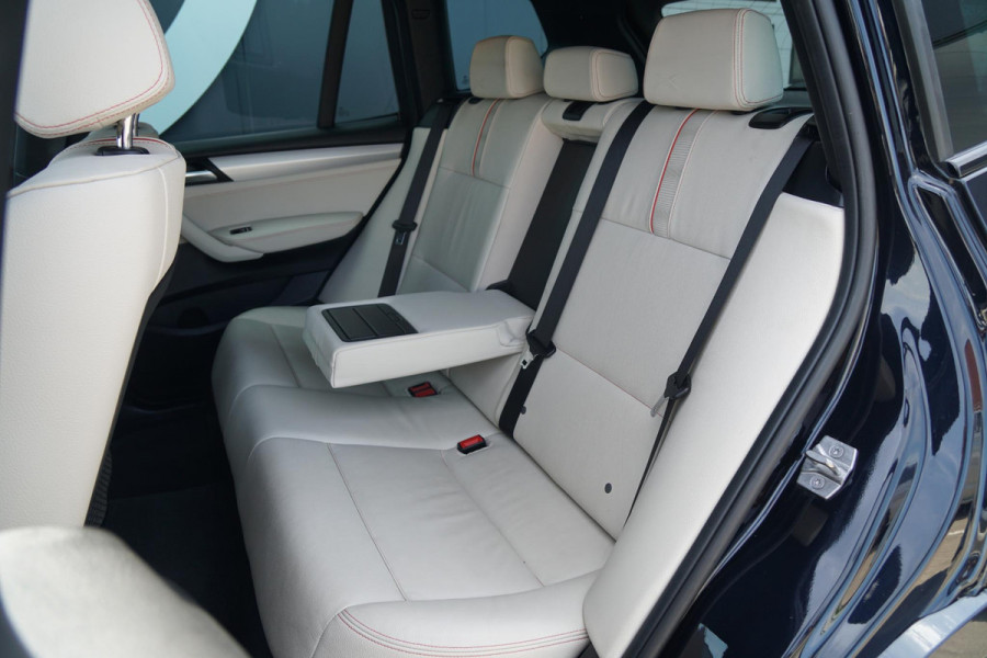 BMW X3 sDrive20i Centennial High Executive M SPORT / TREKHAAK ELEKTRISCH / INDIVIDUAL / CAMERA
