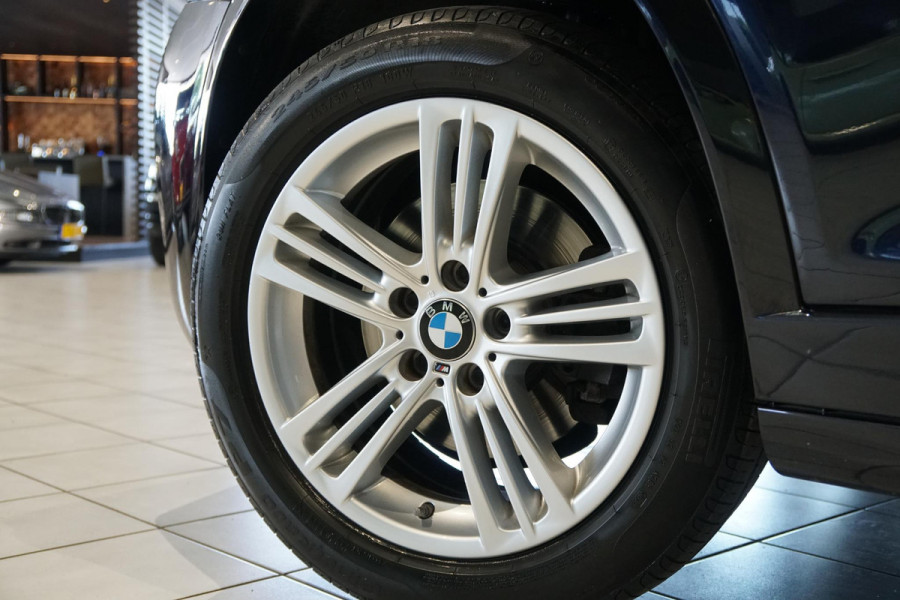 BMW X3 sDrive20i Centennial High Executive M SPORT / TREKHAAK ELEKTRISCH / INDIVIDUAL / CAMERA