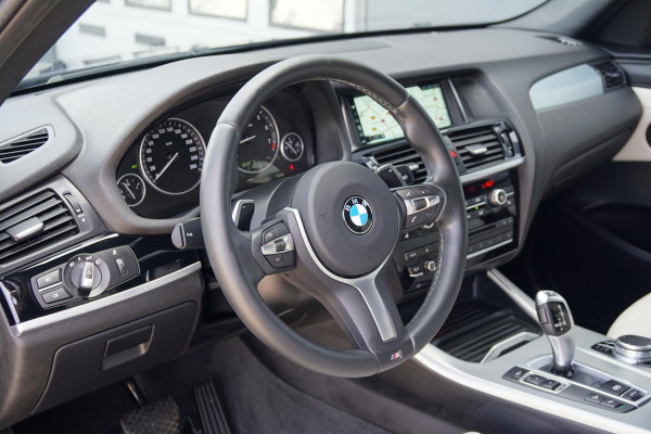 BMW X3 sDrive20i Centennial High Executive M SPORT / TREKHAAK ELEKTRISCH / INDIVIDUAL / CAMERA