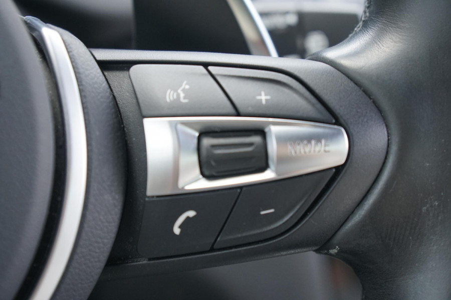 BMW X3 sDrive20i Centennial High Executive M SPORT / TREKHAAK ELEKTRISCH / INDIVIDUAL / CAMERA