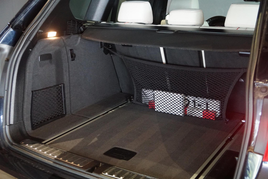 BMW X3 sDrive20i Centennial High Executive M SPORT / TREKHAAK ELEKTRISCH / INDIVIDUAL / CAMERA