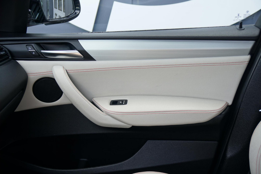 BMW X3 sDrive20i Centennial High Executive M SPORT / TREKHAAK ELEKTRISCH / INDIVIDUAL / CAMERA