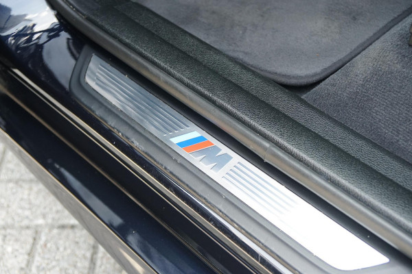 BMW X3 sDrive20i Centennial High Executive M SPORT / TREKHAAK ELEKTRISCH / INDIVIDUAL / CAMERA