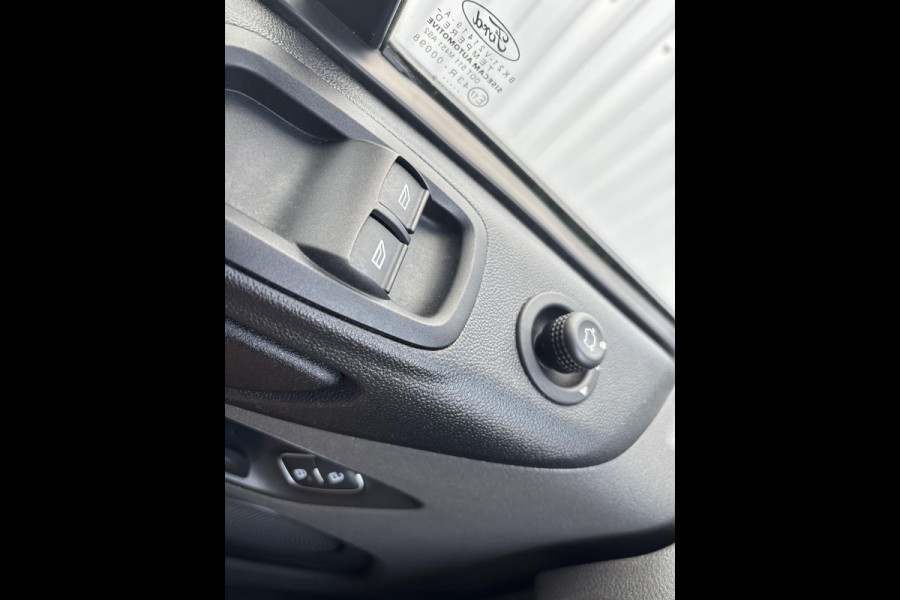 Ford Transit Custom 280 2.0 TDCI L1H1 Ambiente*A/C*DUBBELCABINE*