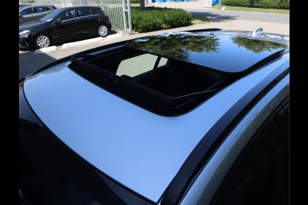 Volvo V60 2.0 T4 R-Design / Panoramadak / Trekhaak