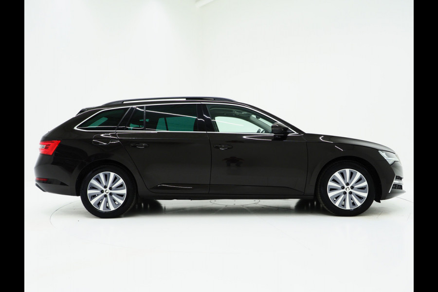 Škoda Superb Combi 1.4 TSI iV Business Edition Plus | Panoramadak | Trekhaak | Canton | Keyless | Adaptive Cruise | Carplay