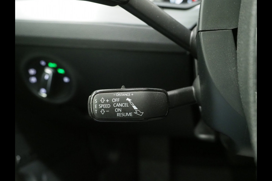 Škoda Superb Combi 1.4 TSI iV Business Edition Plus | Panoramadak | Trekhaak | Canton | Keyless | Adaptive Cruise | Carplay