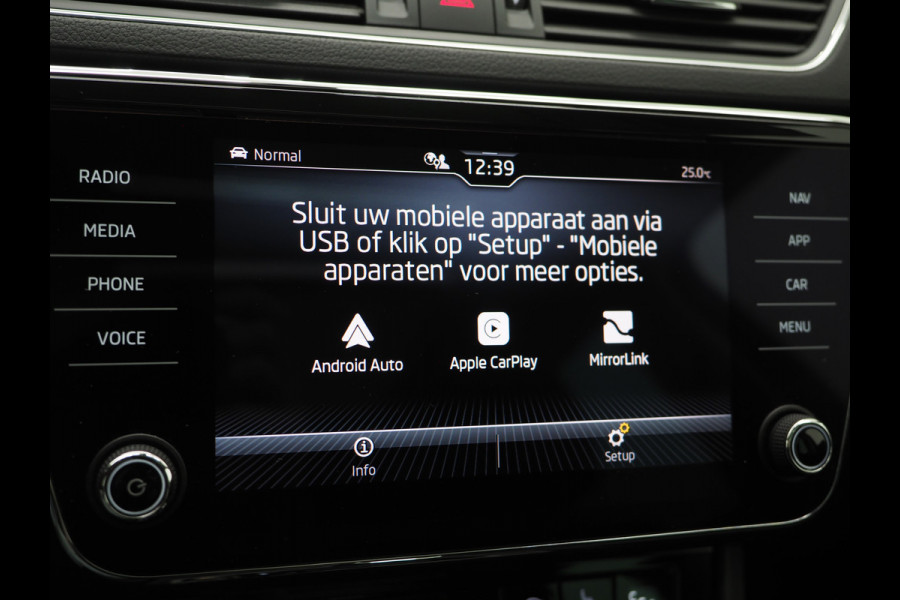 Škoda Superb Combi 1.4 TSI iV Business Edition Plus | Panoramadak | Trekhaak | Canton | Keyless | Adaptive Cruise | Carplay