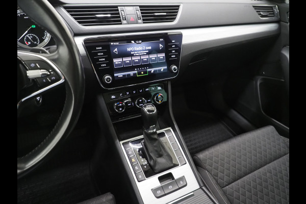 Škoda Superb Combi 1.4 TSI iV Business Edition Plus | Panoramadak | Trekhaak | Canton | Keyless | Adaptive Cruise | Carplay