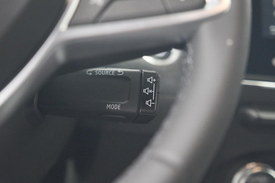 Renault Clio TCe 90 GPF techno | Nieuw Model | 360 Camera Lage Kilometerstand | Apple Carplay | Parkeersensoren