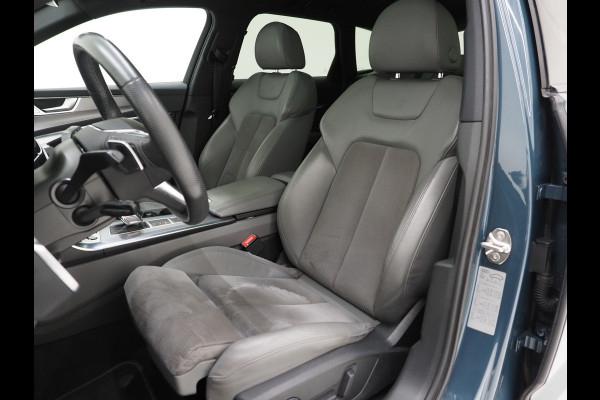 Audi A6 Avant 55 TFSI e quattro Competition | Panoramadak | Camera | Adaptive Cruise | Keyless | Virtual | Carplay