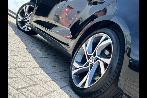 Renault MEGANE Estate 1.6 TCe GT PANODAK | STOELVERWARMING | LED