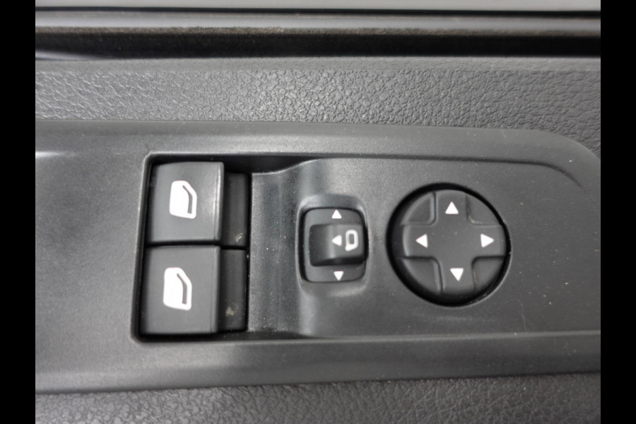 Peugeot Expert 145pk L3 Automaat Airco Cruise Navi Trekhaak Airco Cruise Control Trekhaak