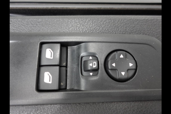 Peugeot Expert 145pk L3 Automaat Airco Cruise Navi Trekhaak Airco Cruise Control Trekhaak