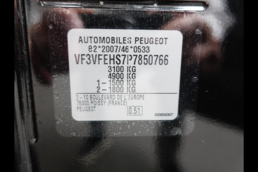 Peugeot Expert 145pk L3 Automaat Airco Cruise Navi Trekhaak Airco Cruise Control Trekhaak