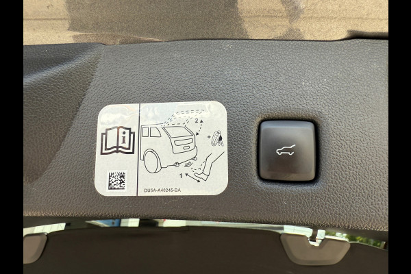 Ford Kuga 2.5 PHEV ST-Line X Trekhaak / Schuifdak (RIJKLAARPRIJS/BOVAG)