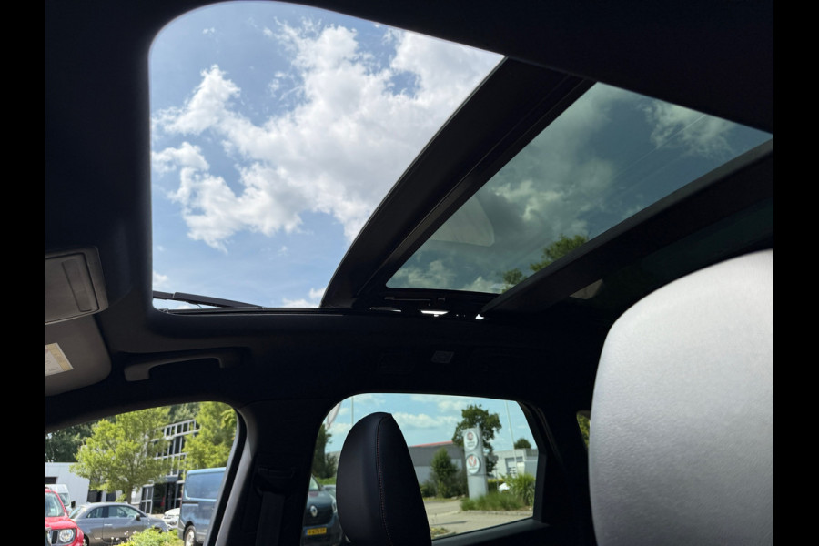 Ford Kuga 2.5 PHEV ST-Line X Trekhaak / Schuifdak (RIJKLAARPRIJS/BOVAG)