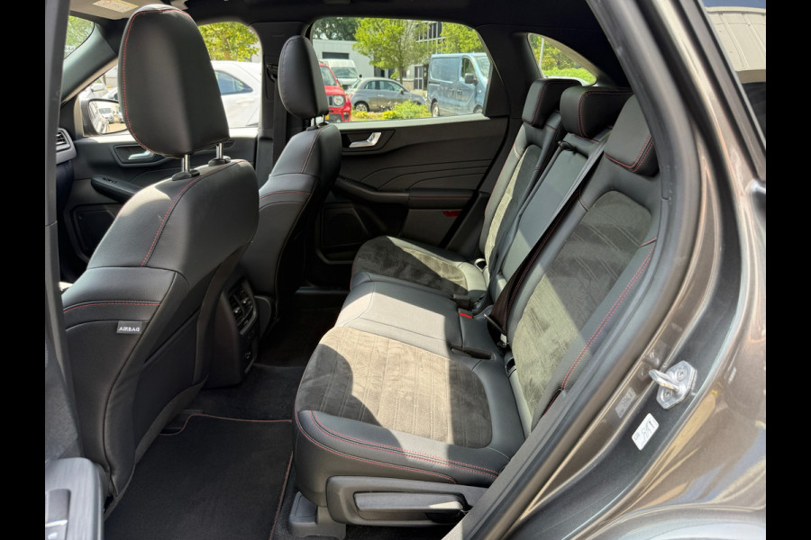 Ford Kuga 2.5 PHEV ST-Line X Trekhaak / Schuifdak (RIJKLAARPRIJS/BOVAG)