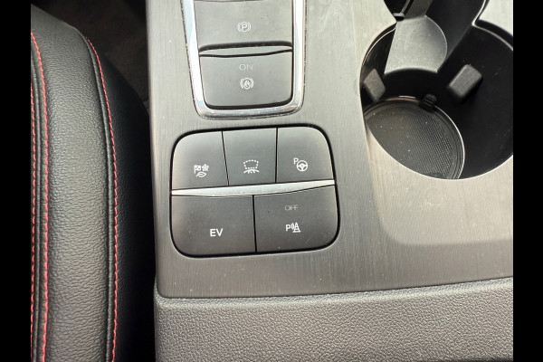 Ford Kuga 2.5 PHEV ST-Line X Trekhaak / Schuifdak (RIJKLAARPRIJS/BOVAG)