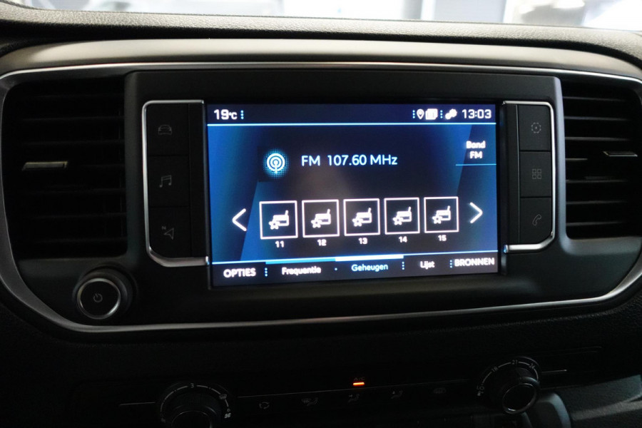 Peugeot Expert 180PK Automaat L3 Premium Dubbele Cabine Navigatie Trekhaak Parkeersensoren Apple Carplay Cruise control Airco