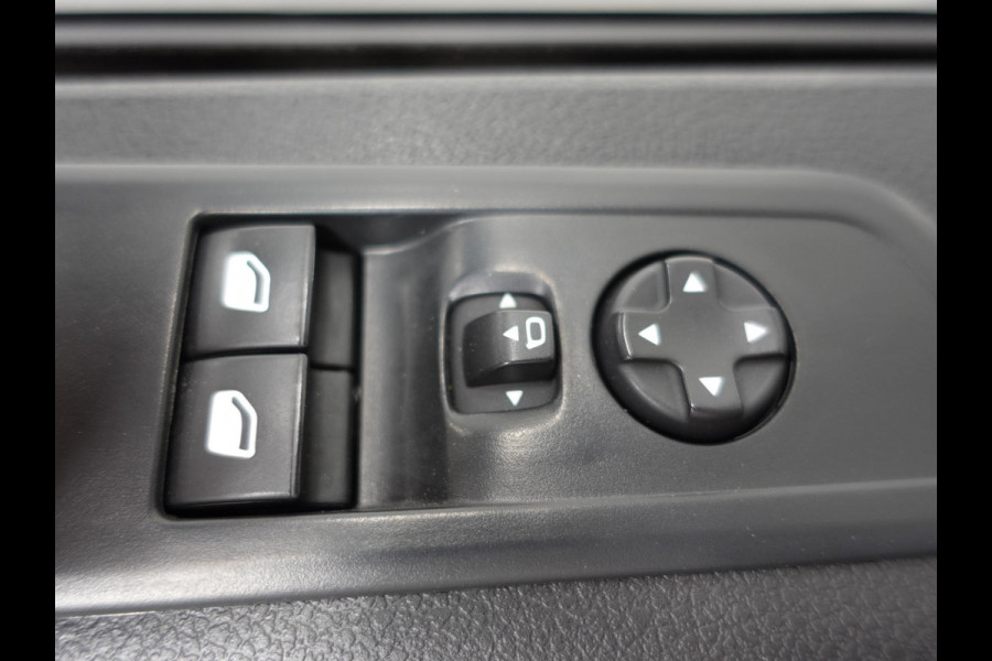 Peugeot Expert 180PK Automaat L3 Premium Dubbele Cabine Navigatie Trekhaak Parkeersensoren Apple Carplay Cruise control Airco