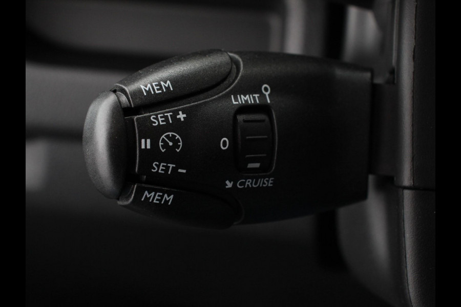 Peugeot Expert 2.0 BlueHDI 145PK L3 Automaat Airco Navigatie Trekhaak Cruise Control