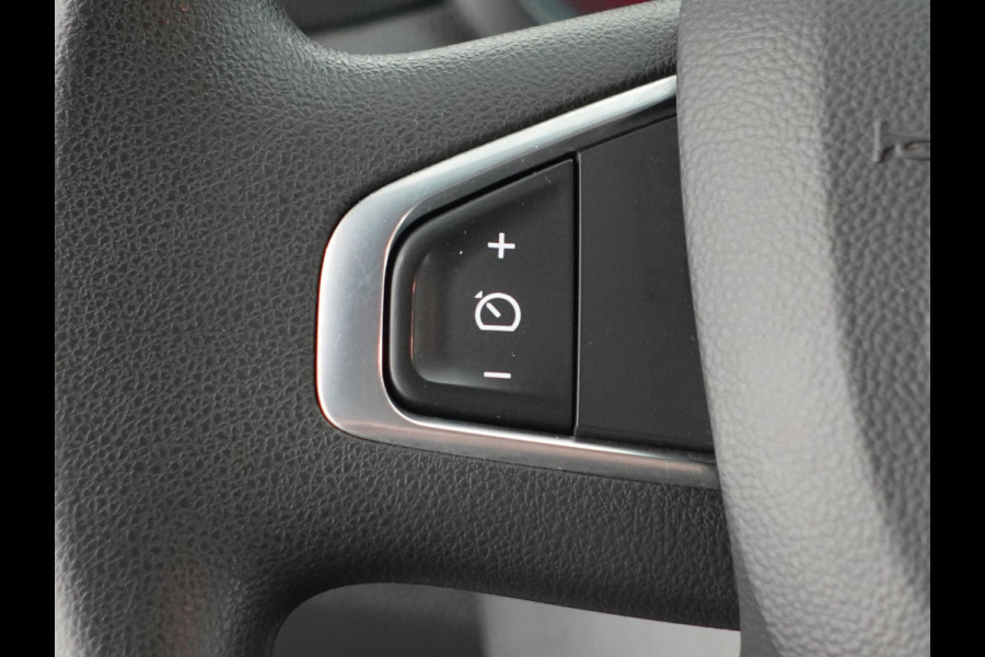 Renault Master T35 2.3 dCi 135PK L2H2 Airco Cruise Control Camera Nav PDC V+A Trekhaak 270° Deuren