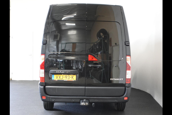 Renault Master T33 2.3 dCi 135PK L2H2 Work Edition Airco Cruise Camera Navigatie Parkeersensoren Trekhaak
