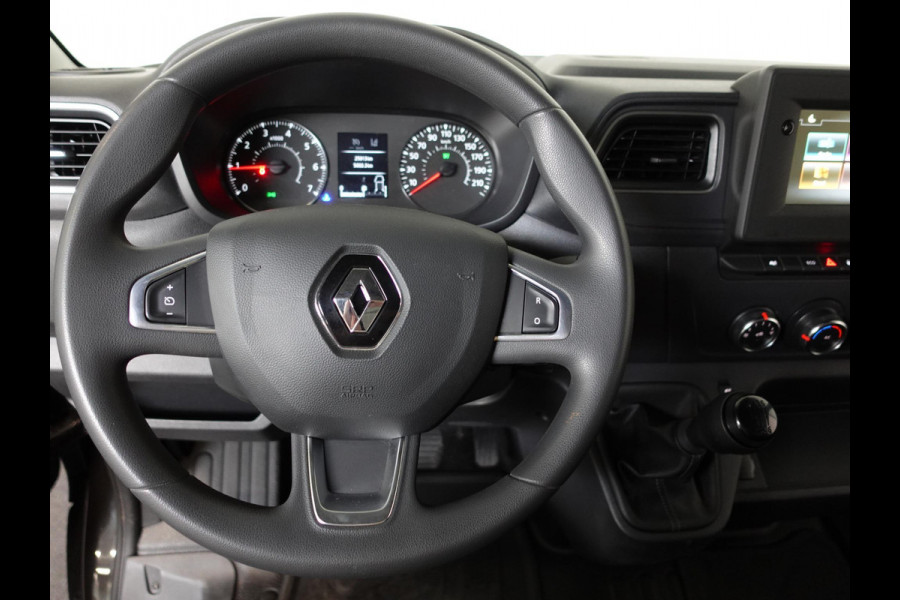 Renault Master T33 2.3 dCi 135PK L2H2 Work Edition Airco Cruise Camera Navigatie Parkeersensoren Trekhaak