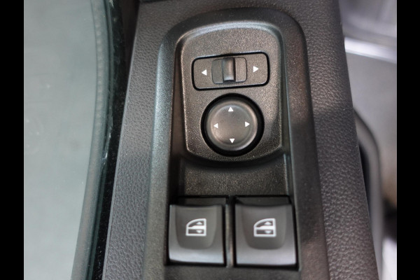 Renault Master T33 2.3 dCi 135PK L2H2 Work Edition Airco Cruise Camera Navigatie Parkeersensoren Trekhaak