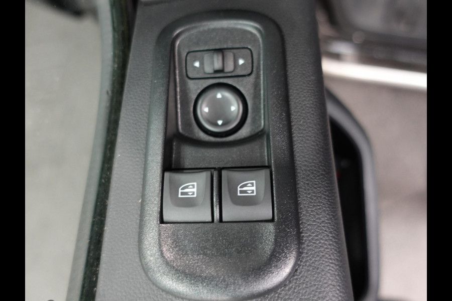 Renault Master T33 2.3 dCi 135PK L2H2 Work Edition Airco Bluetooth Cruise Control Trekhaak