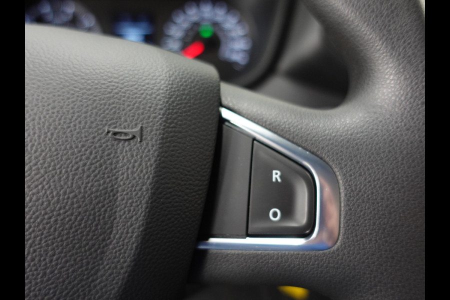 Renault Master T33 2.3 dCi 135PK L2H2 Work Edition Airco Bluetooth Cruise Control Trekhaak