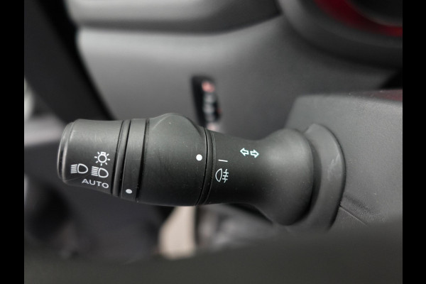 Renault Master T33 2.3 dCi 135PK L2H2 Work Edition Airco Bluetooth Cruise Control Trekhaak