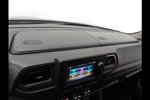 Renault Master T33 2.3 dCi 135PK L2H2 Work Edition Airco Bluetooth Cruise Control Trekhaak